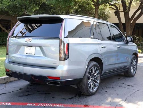 2023 Cadillac Escalade Sport