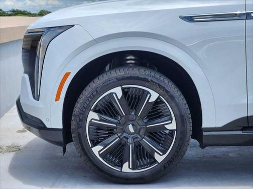 2025 Cadillac Escalade IQ Sport 1