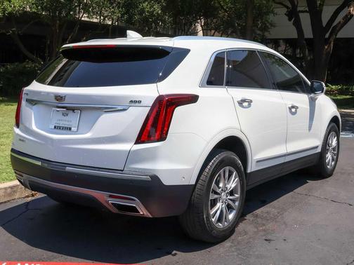 2022 Cadillac XT5 Premium Luxury