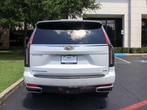 2022 Cadillac Escalade Premium Luxury