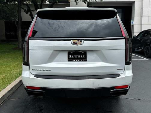 Crystal White Tricoat 2021 Cadillac Escalade Sport