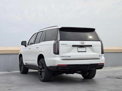 2025 Cadillac Escalade Sport Platinum
