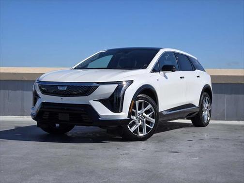 2025 Cadillac OPTIQ Luxury 1 AWD