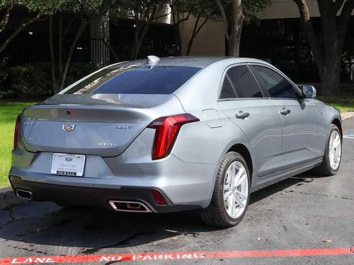 2023 Cadillac CT4 Luxury