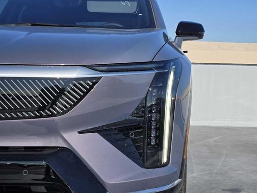 2026 Cadillac OPTIQ Luxury