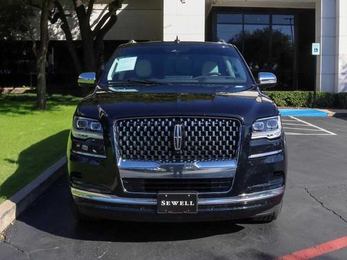 2023 Lincoln Navigator L Black Label