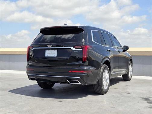 2025 Cadillac XT6 Luxury FWD