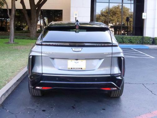 2023 Cadillac LYRIQ Luxury
