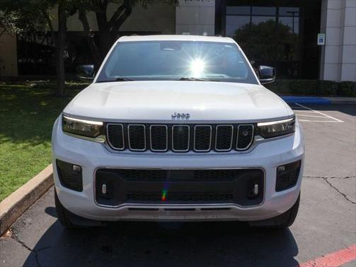 2022 Jeep Grand Cherokee Overland