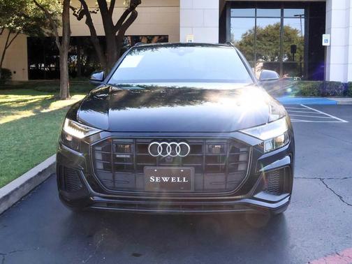 2021 Audi Q8 55 Prestige