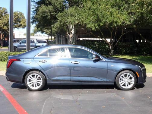 2025 Cadillac CT4 Luxury RWD
