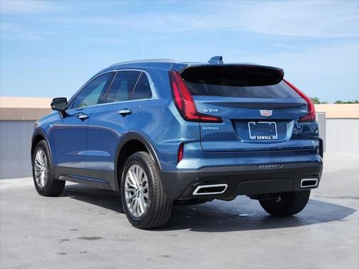 2025 Cadillac XT4 Premium Luxury