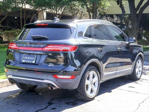 2015 Lincoln MKC Base