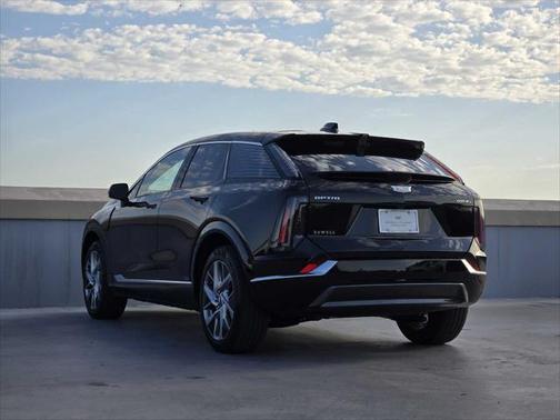 2025 Cadillac OPTIQ Luxury