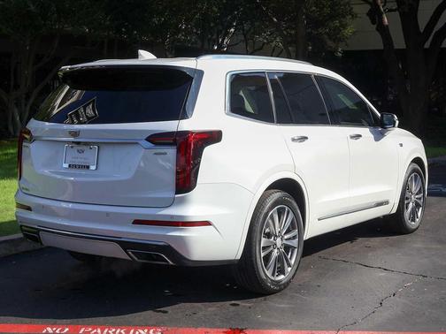 2021 Cadillac XT6 Premium Luxury FWD