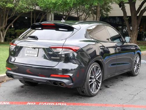 2022 Maserati Levante Modena S