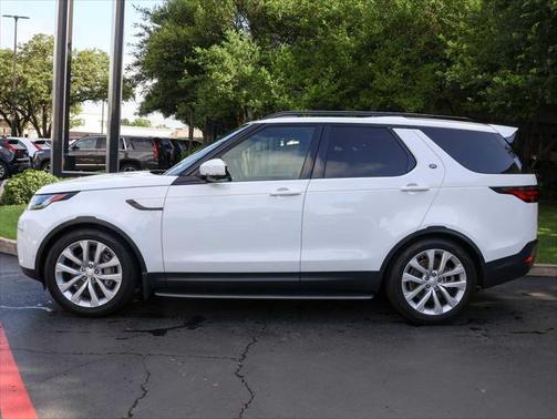 2023 Land Rover Discovery P300 S