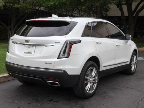 2023 Cadillac XT5 Sport
