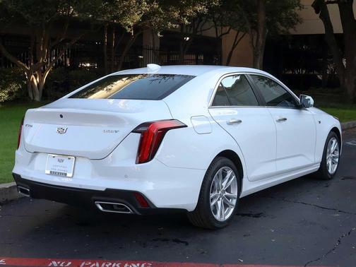 2025 Cadillac CT4 Luxury RWD