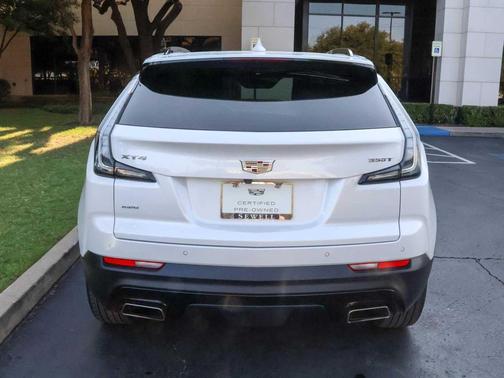 2023 Cadillac XT4 Sport