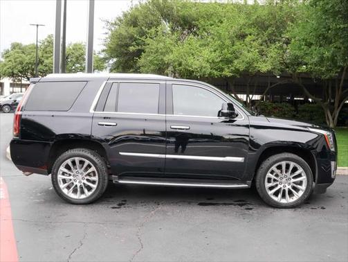 2018 Cadillac Escalade Luxury