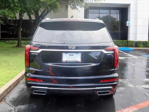 2025 Cadillac XT6 Premium Luxury FWD