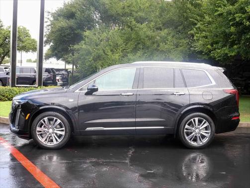2025 Cadillac XT6 Premium Luxury FWD