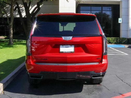 2024 Cadillac Escalade Sport Platinum