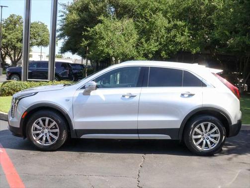 2022 Cadillac XT4 Premium Luxury