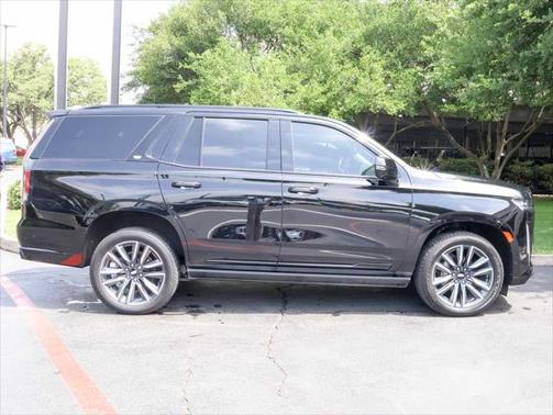 2022 Cadillac Escalade Sport