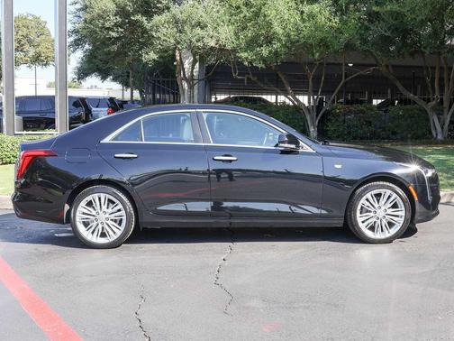 2023 Cadillac CT4 Premium Luxury