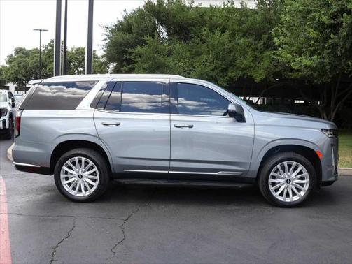 2024 Cadillac Escalade Luxury