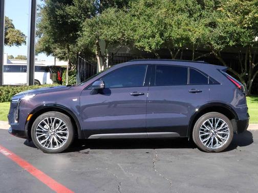 2024 Cadillac XT4 Sport