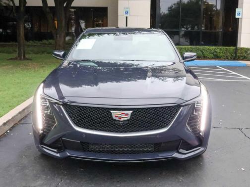 2025 Cadillac CT5 Sport