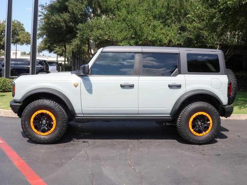 2022 Ford Bronco Badlands