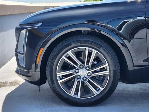 2025 Cadillac LYRIQ Luxury w/1SD