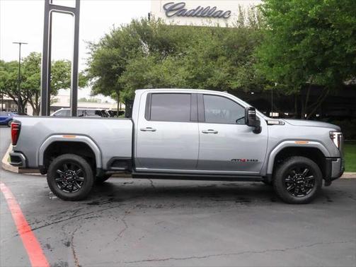 2024 GMC Sierra 2500 AT4