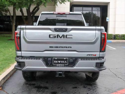 2024 GMC Sierra 2500 AT4