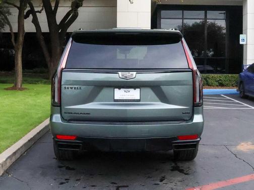 2024 Cadillac Escalade Sport Platinum