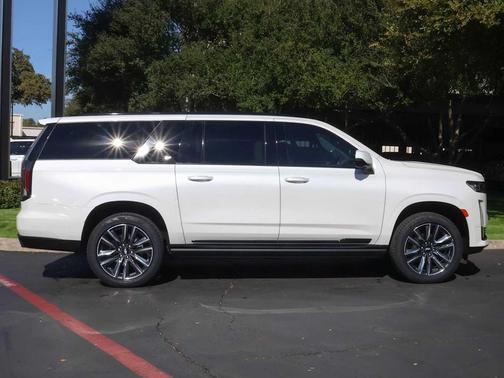 2023 Cadillac Escalade ESV Sport Platinum