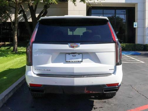 2023 Cadillac Escalade ESV Sport Platinum