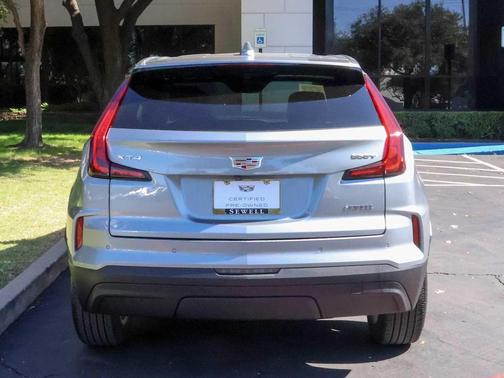 2024 Cadillac XT4 Luxury