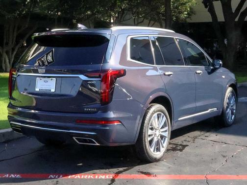 2024 Cadillac XT6 Premium Luxury AWD