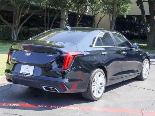 2022 Cadillac CT4 Premium Luxury