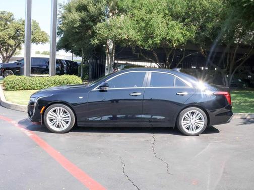 2022 Cadillac CT4 Premium Luxury