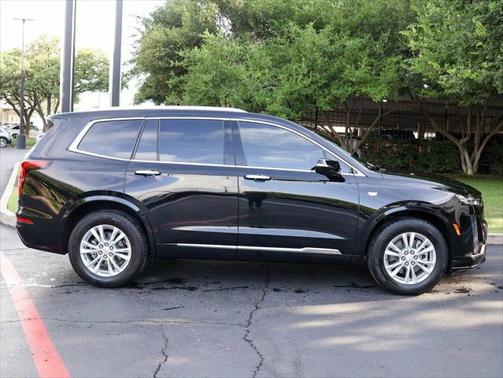 2025 Cadillac XT6 Luxury FWD