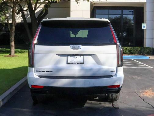 2022 Cadillac Escalade Sport