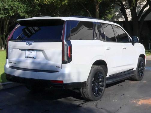 2022 Cadillac Escalade Sport