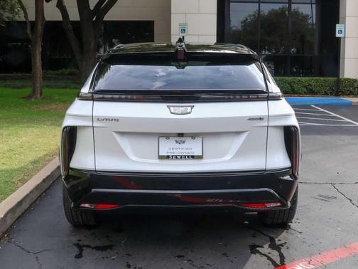 2024 Cadillac LYRIQ Sport