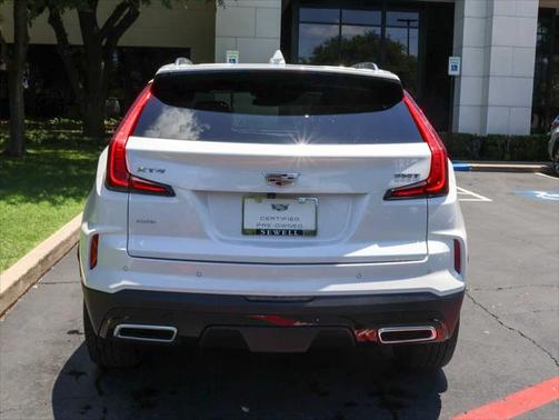 2024 Cadillac XT4 Premium Luxury